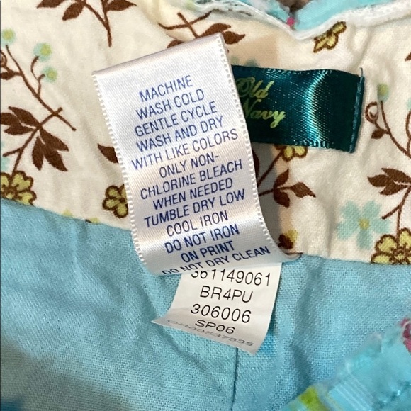 Early 2000’s Old Navy Blue and Green A-Line Skirt - Picture 3 of 9